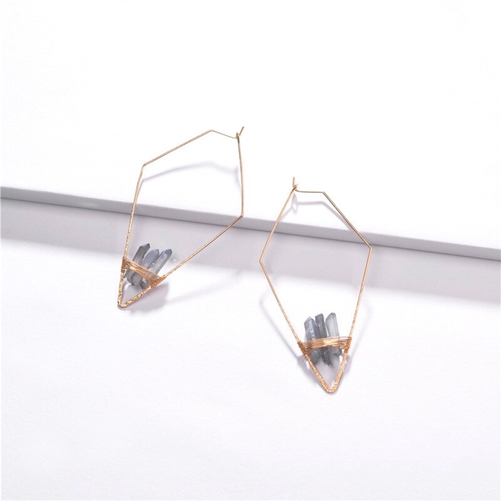 Geometric hoop earring with natural quartz stones